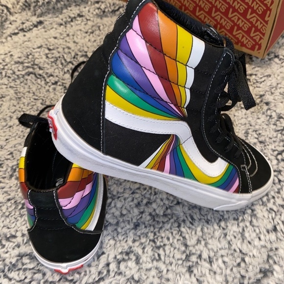 RAINBOW Pride Sneaker Vans Donation Shoe 4 Single Mothers Directly To The Mother - Picture 4 of 11